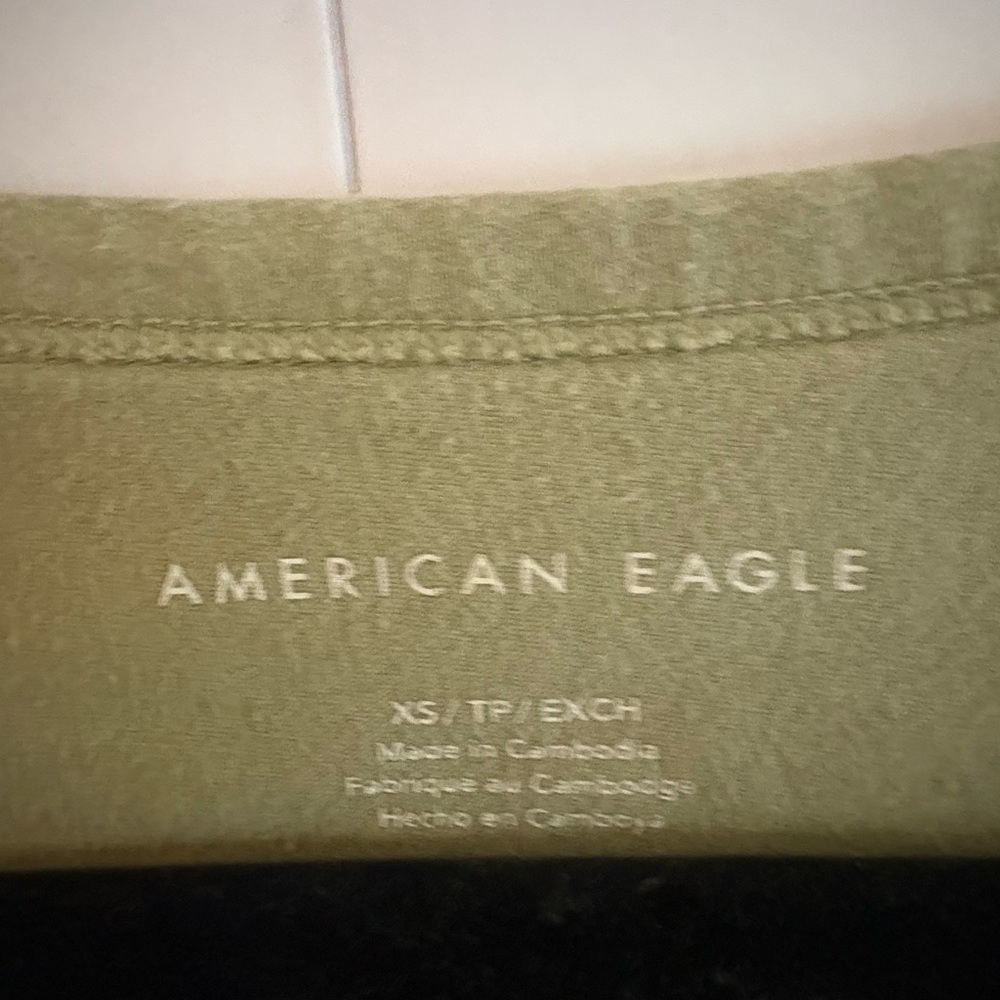 American Eagle Outfitters Sage V-Neck Tee - Picture 3 of 3